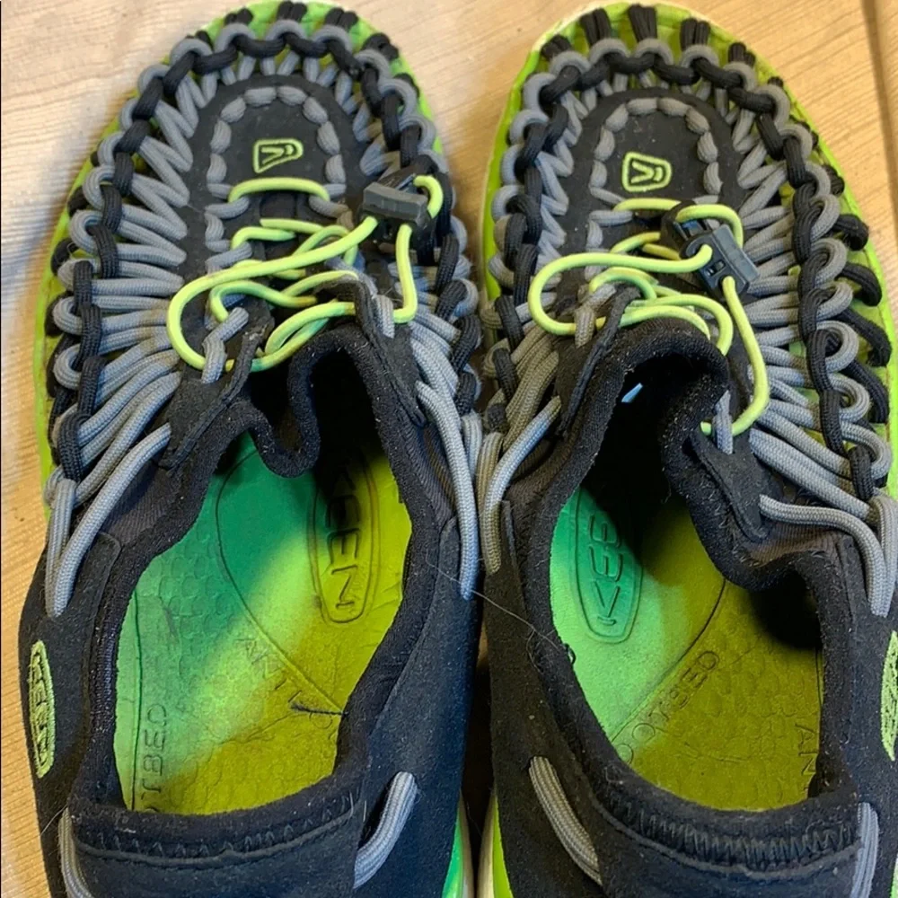 Keen uneek woven sandals preloved light comfort